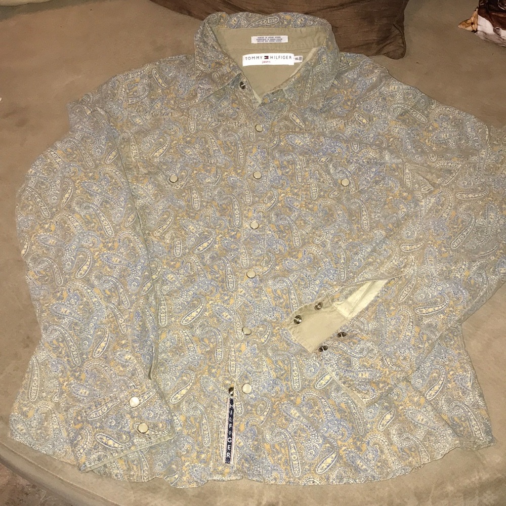 Junior’s Vintage button up shirt